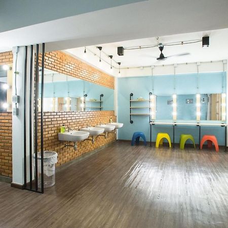 Vestique Hostel Chiang Mai Dış mekan fotoğraf