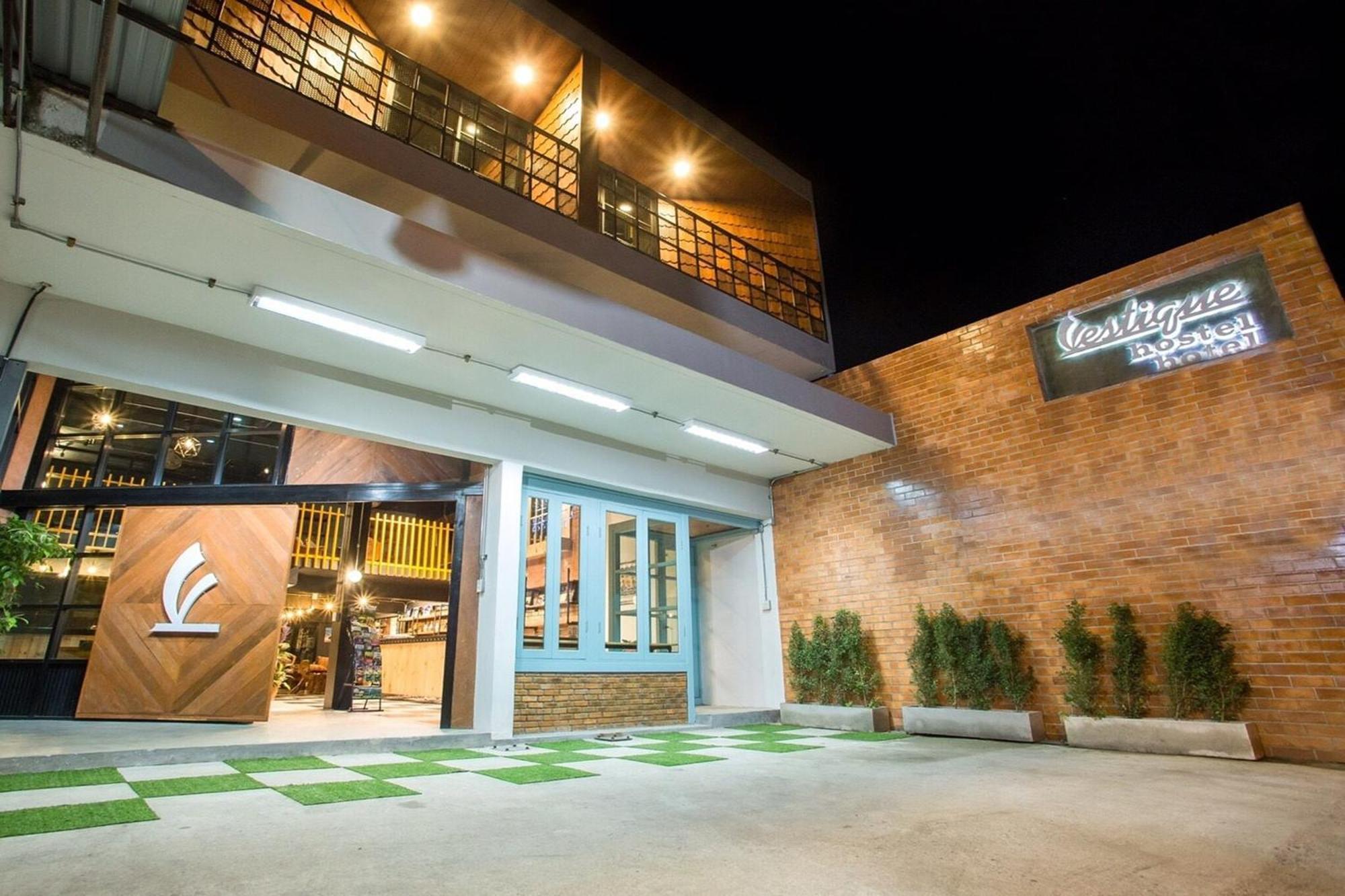 Vestique Hostel Chiang Mai Dış mekan fotoğraf