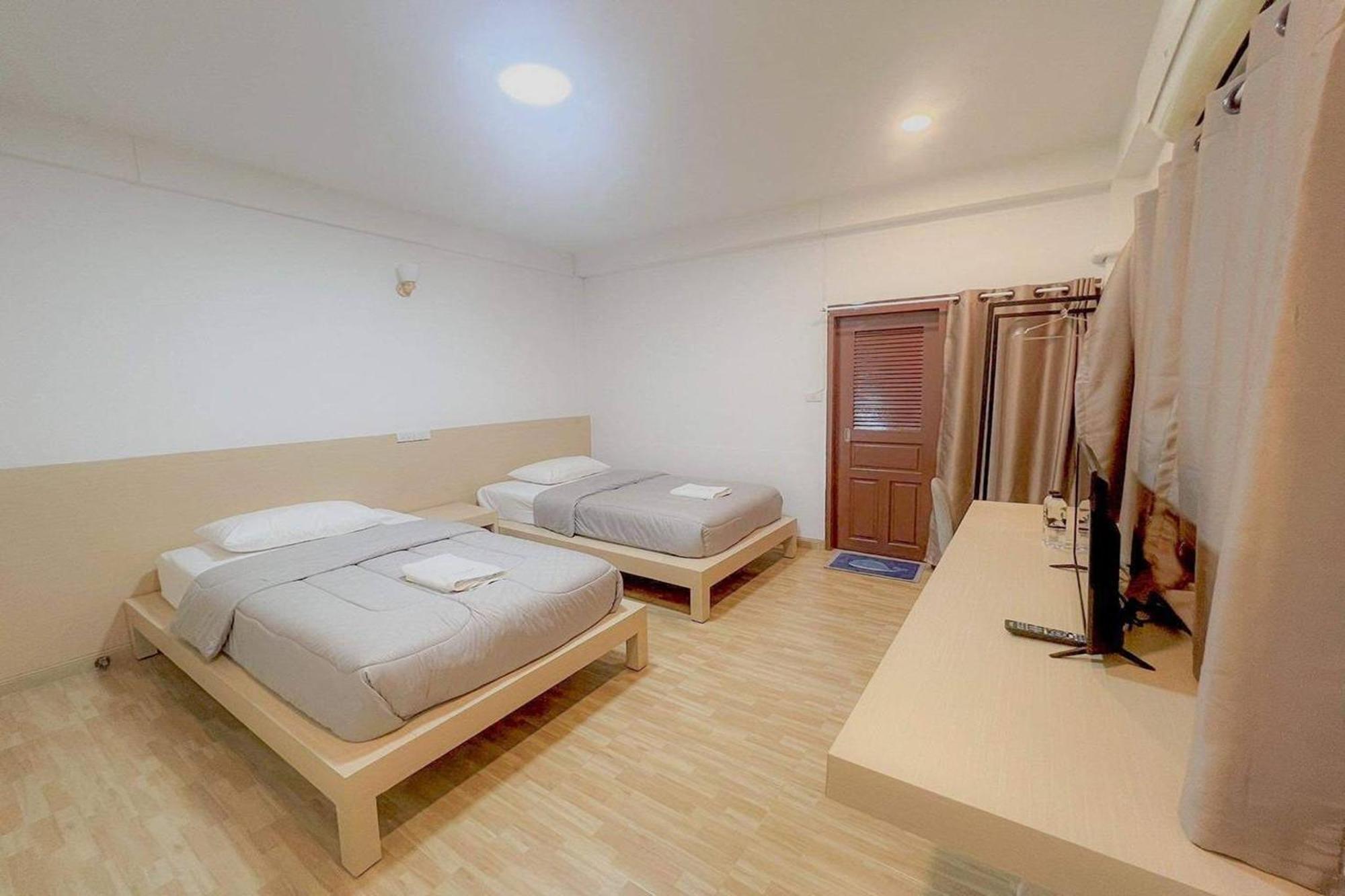 Vestique Hostel Chiang Mai Dış mekan fotoğraf